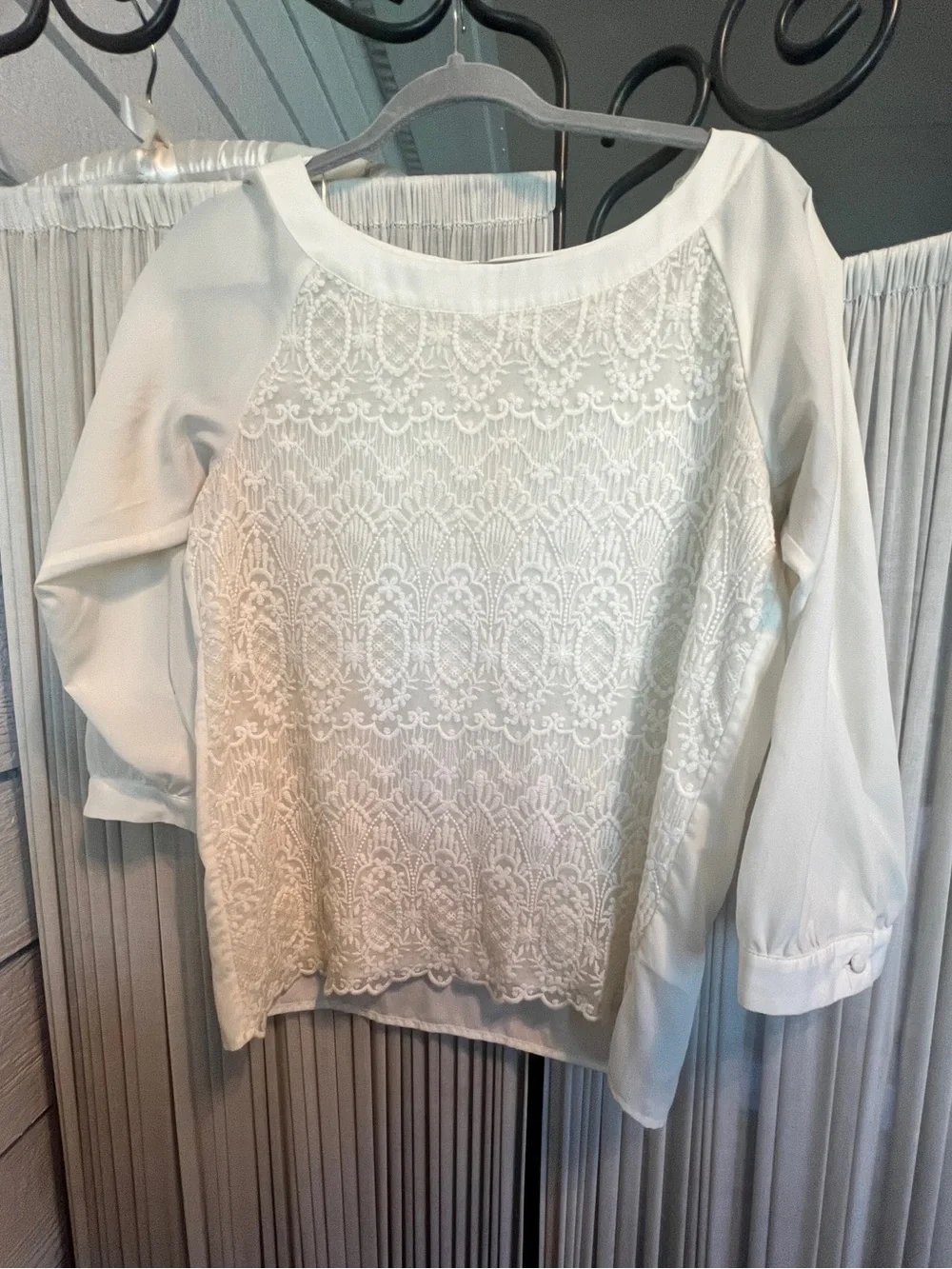 H&M White Lace Sleeve Blouse